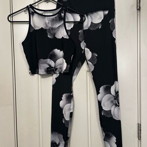 Black and White Floral Activewear Set